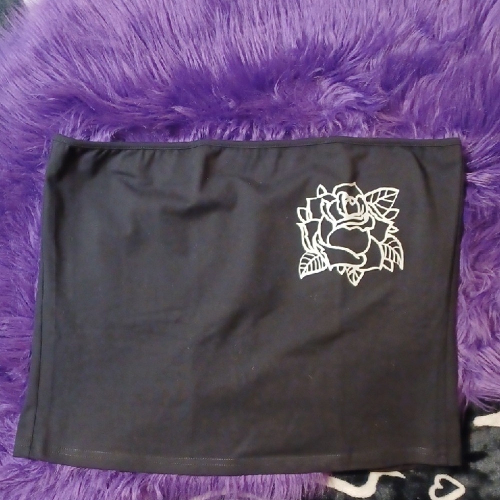 TOO FAST XXXL BLACK WITH ROSE CORCET LACE UP IN BACK